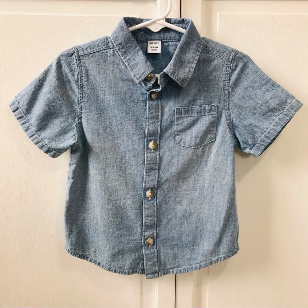 OLD NAVY Blue Short Sleeve Button Down Shirt